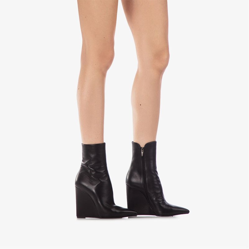 Xinzirain Custom Trendy Female Short Boots Luxury Design Point Toe Black Leather Chunky Wedge Heel Women Ankle Boots