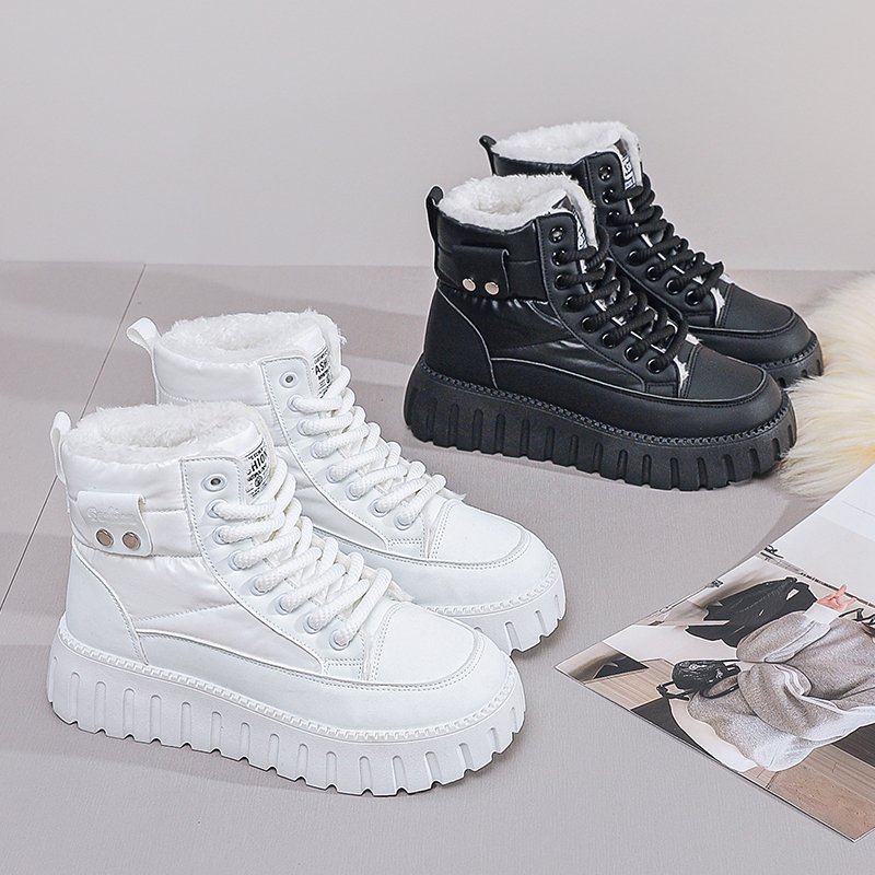 Wholesale Winter New Design Round Toe Fashion Warm Trendy Platform Boots Women's Shoes