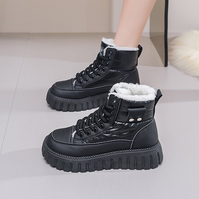 Wholesale Winter New Design Round Toe Fashion Warm Trendy Platform Boots Women's Shoes