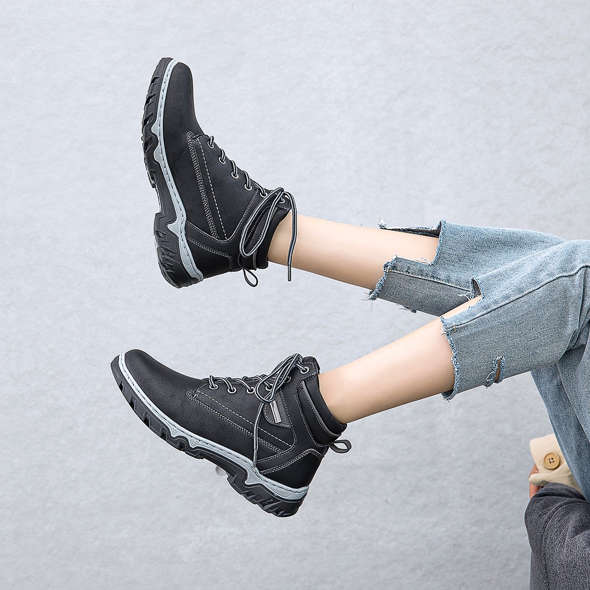 Brand New Women Ankle Boots Leather Snow Booties Rubber Shoes Lace up Boots Women's Winter Boots with high quality