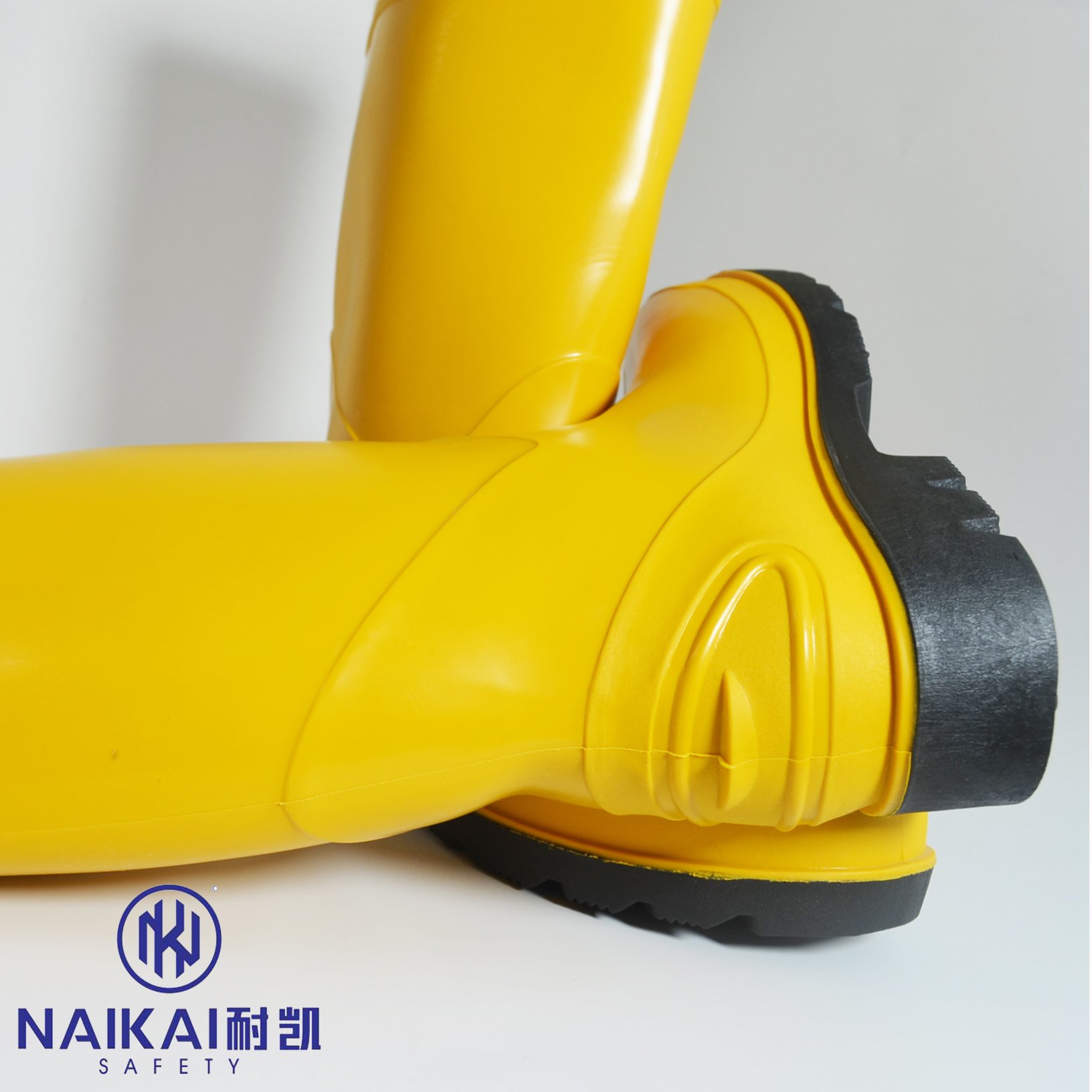 Factory Direct Sales Waterproof Rain Boots For Fishing PVC Rain Boot Flat Shoes