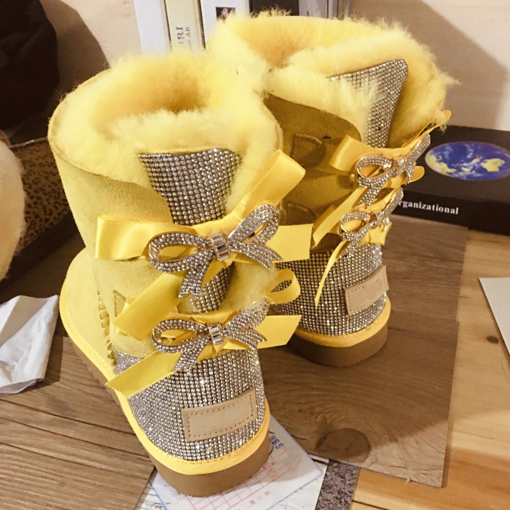 Wholesale Fashion Winter Warm Women's Sheepskin Rhinestone Bling Snow Boots With Bow Snow Boots