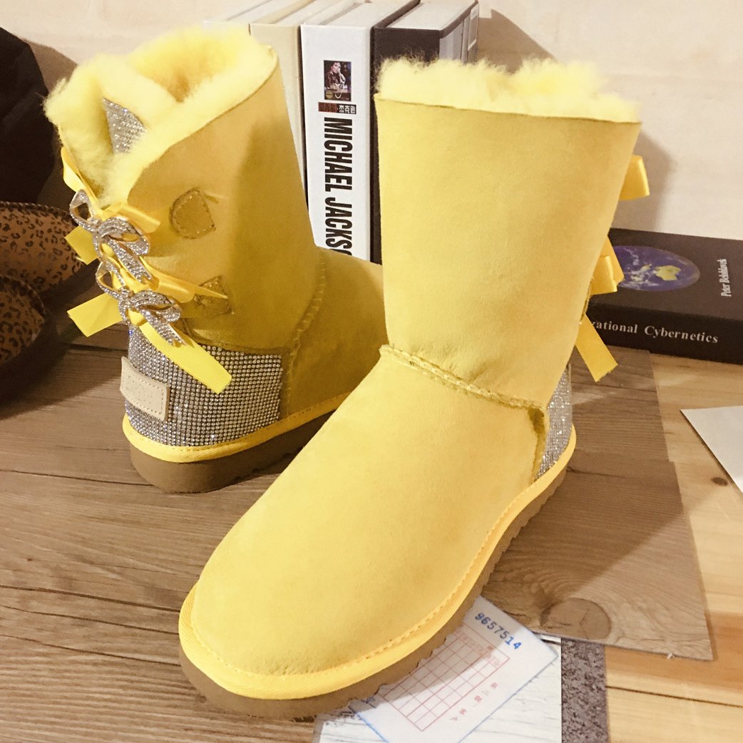 Wholesale Fashion Winter Warm Women's Sheepskin Rhinestone Bling Snow Boots With Bow Snow Boots