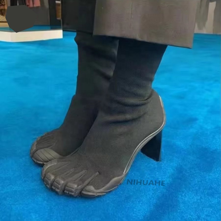 Women Five Separated Toe Stretch Sock Ankle Boots Strange Style Split Toe Square Heels Knitting Short Booties Fashion Shoes