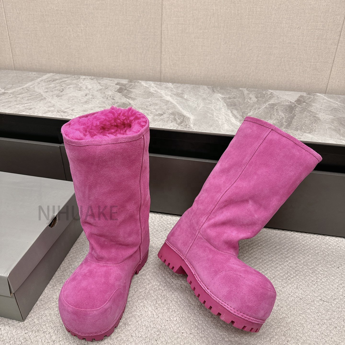 Top Quality designer Men Boot Women's Pink Alaska High Suede Boots