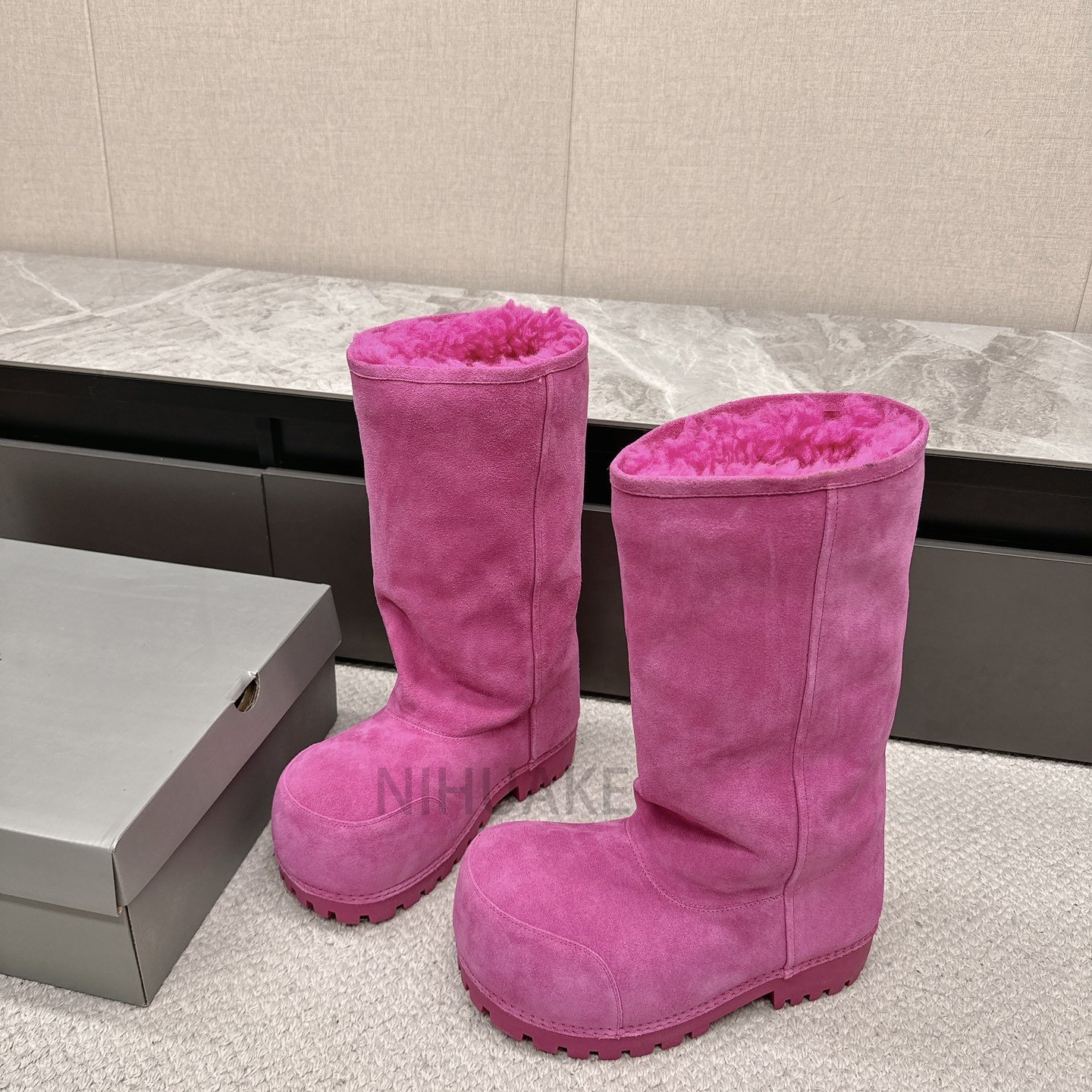 Top Quality designer Men Boot Women's Pink Alaska High Suede Boots