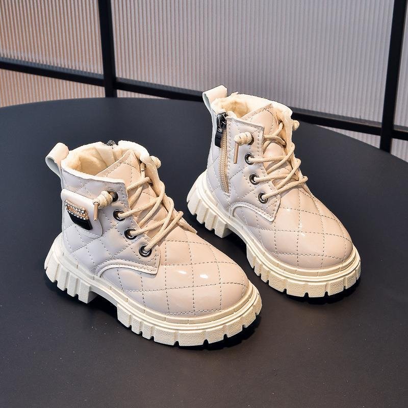 Luxury Soft Bottom Non-slip Leather Flat Short Boots Outdoor Soft Soled New Fashion Children Shoes Short Boots Girls Kids Shoes