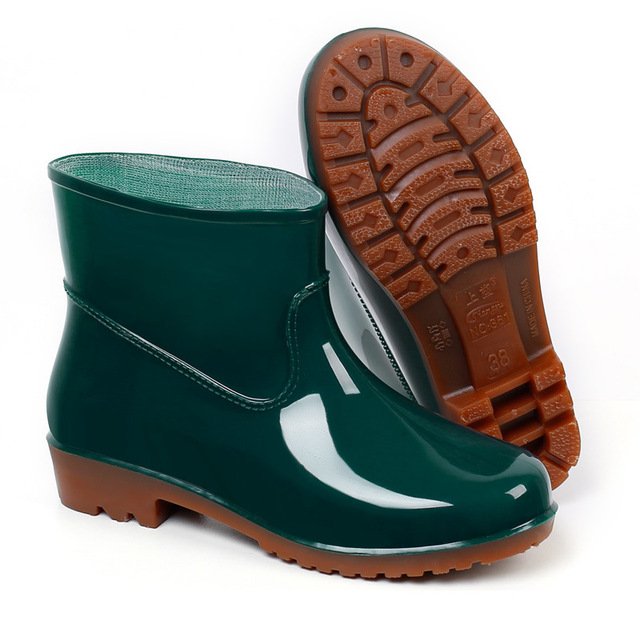 Rain Boots Non-slip Waterproof Shoes New Short Tube Low Heel PVC Tendon Thick Bottom Plus Velvet Features Durable Solid Color PU