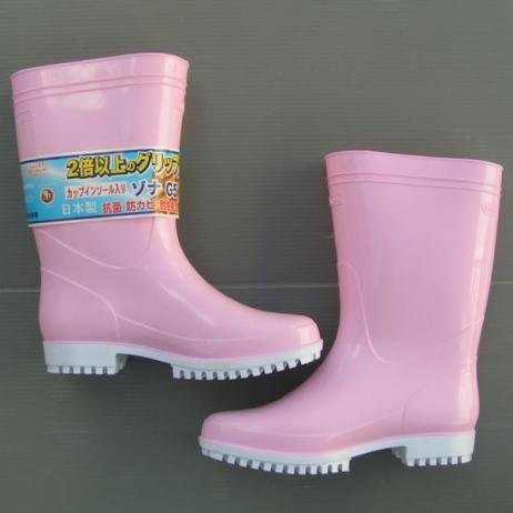 PVC injection rubber boots for kitchen and food factory use. Manufactured by Kohshin Rubber. Made in Japan (safety rain boots)