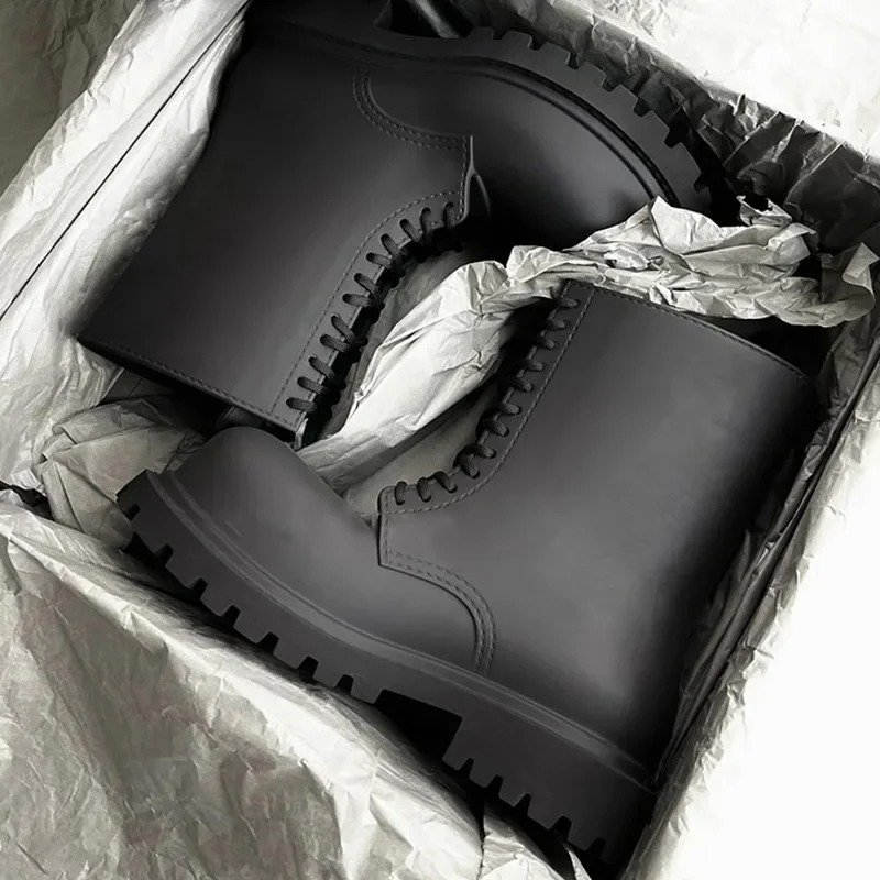 Fall New Lace-up Thick Bottom High-top Boots Round Head Black Knight Boots Fashion Black Runway Big Toe Boots