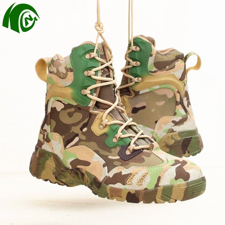 KANGO Ultralight Boots Desert Boots Outdoor Hiking Shoes Desert Tactical Boots Men's Spring and Autumn PU