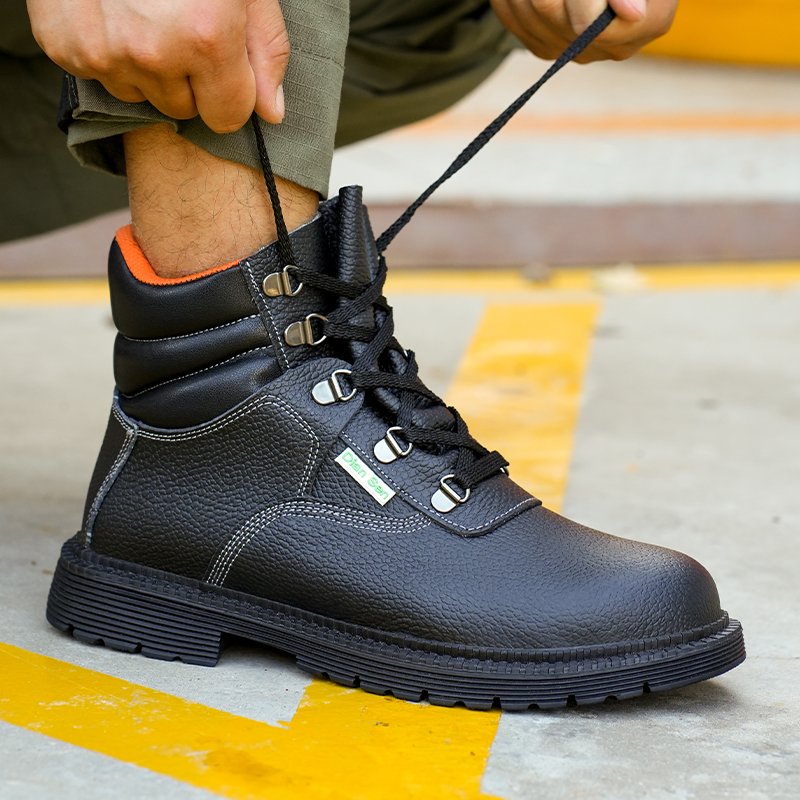 Men's Waterproof Leather Anti-slip and oil-proof Outdoor Work Safety Boots High Top Gusseted tongue Black Steel Toe Work Boots