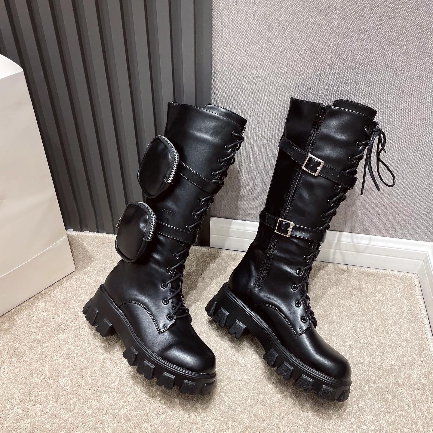 113317 New arrival women winter fashion knee high boots chunky sole round toe cross tie side zipper martin boots female footwear