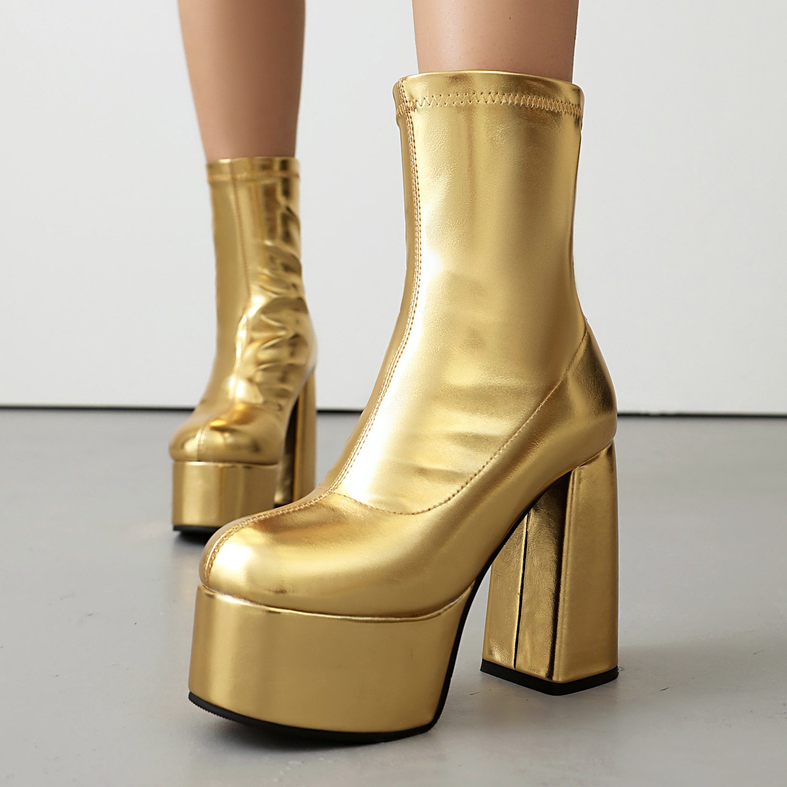 Xinzirain Custom Large Size 34-48 Women's Genuine Leather Ankle Boots Zipper Closure round Toe Platform Chunky Heel Toe Design
