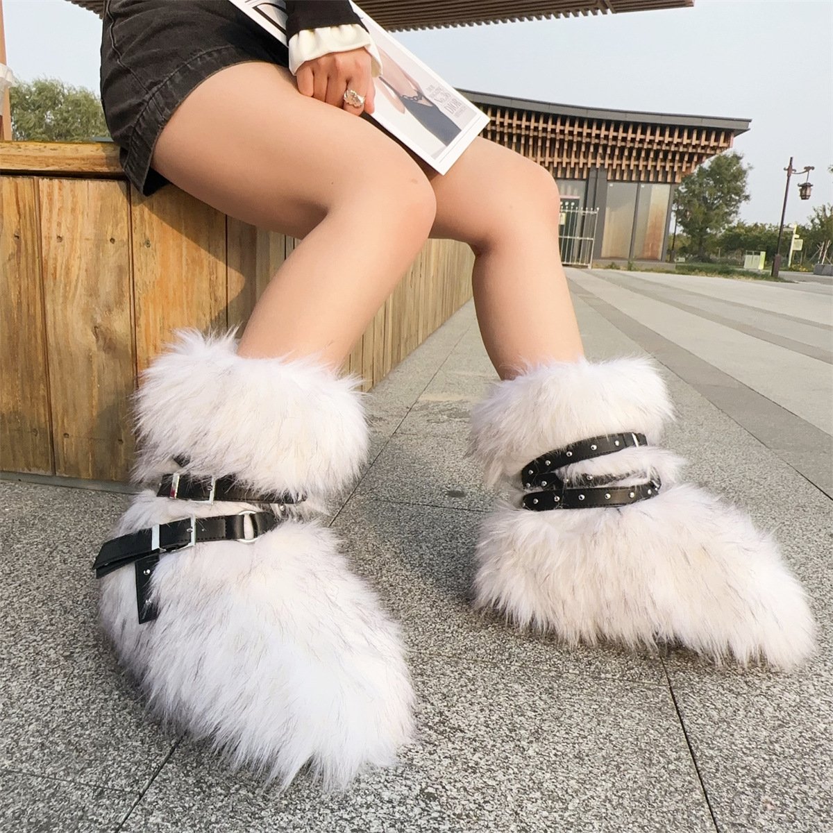 Customizable Sizes And Colors Dazzling Hot Girl Thick Bottom Snow Boots Y2K Punk Imitation Fur Rivet Dark Tie Boots