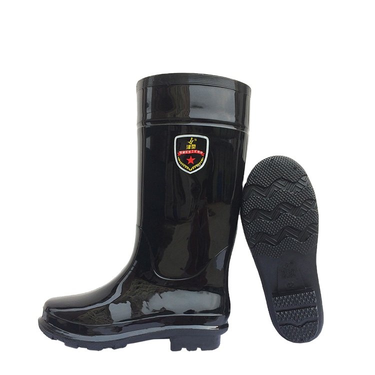 2023 new design rain boots pure black gumboots fashion cheap men clear glossy pvc rain boots