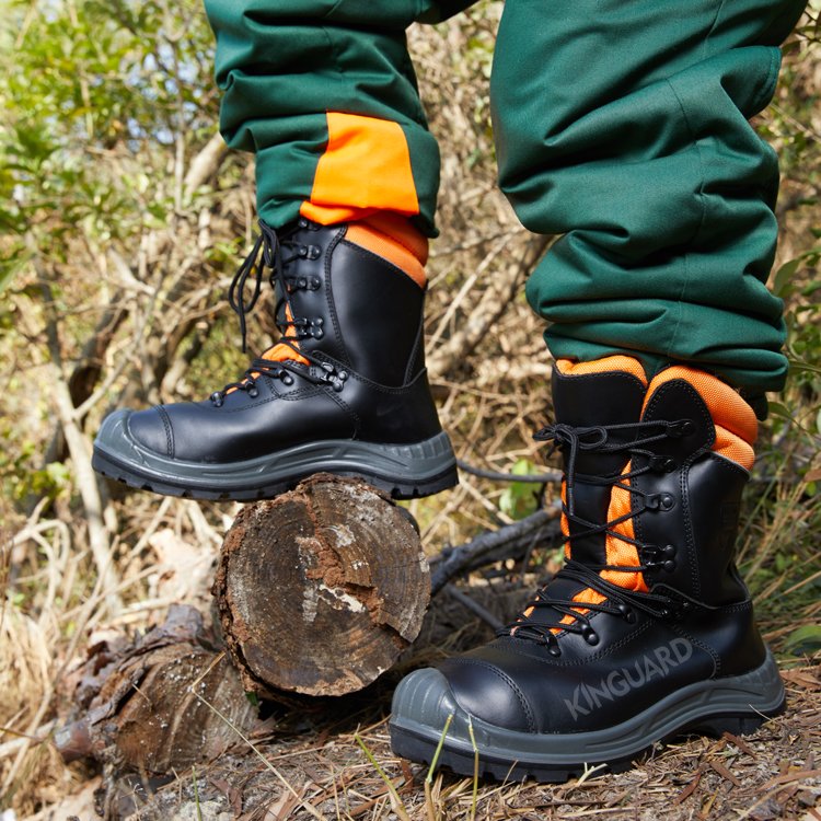 Chainsaw cut resistant class 2 wider steel toe forest safety boots