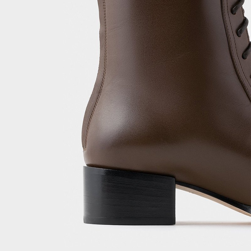 OEM/ODM England Style Luxury Women's Knee-High Boots with High Heels Rubber Sole Lace-Up Style in Genuine Leather for Spring
