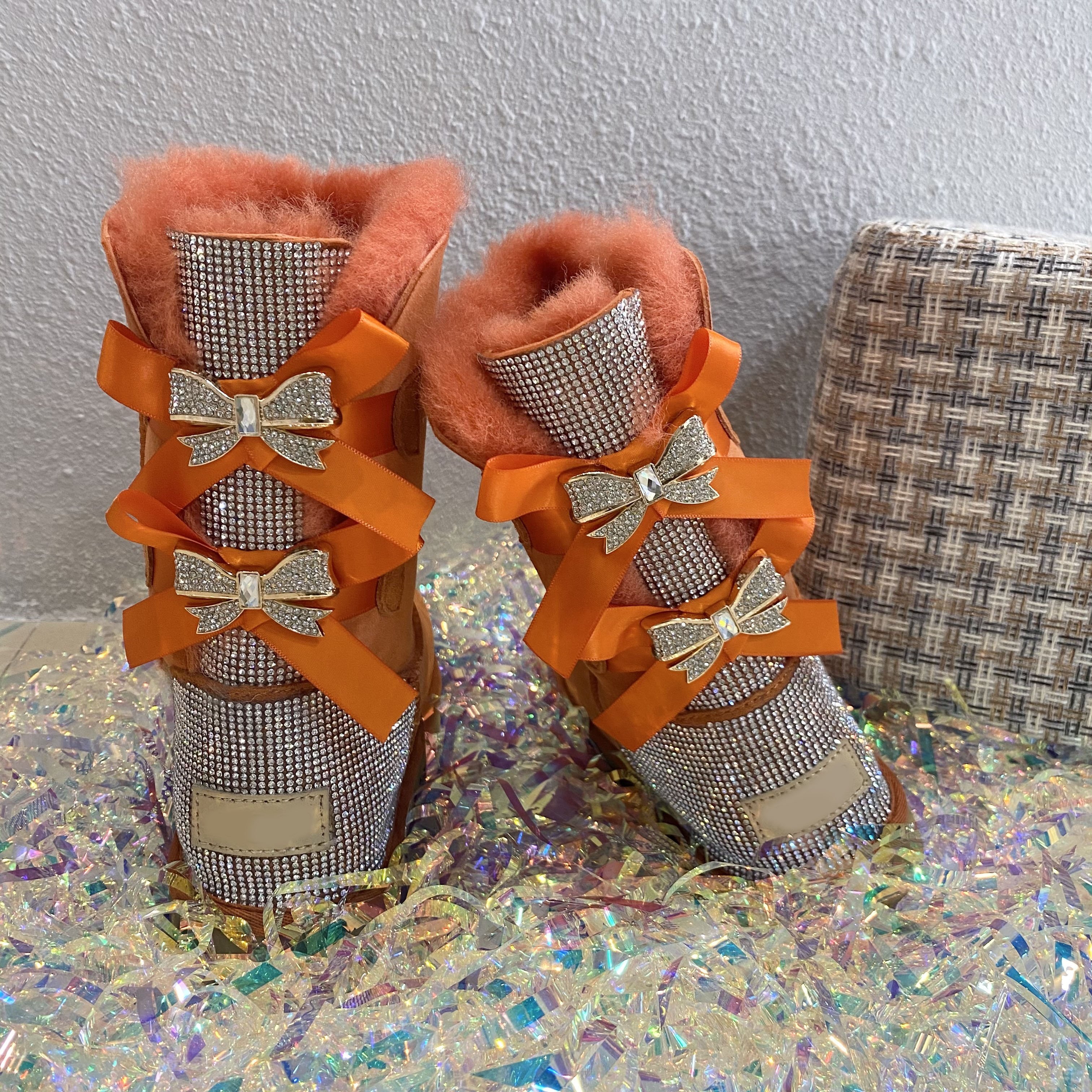 Wholesale glitter Winter Outdoor boots customized shiny sheepskin sparkle diamonds indoor rhinestone snow fur boots for women