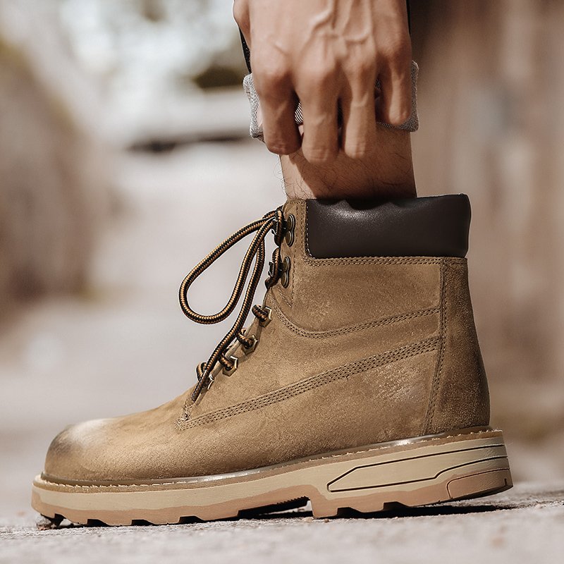 new Outdoor British Style Tooling Men's Boots Winter Plus Velvet High-top Cotton Shoes Retro Leather Martin Boots Men