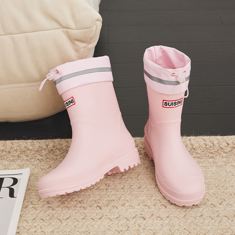 Wholesale 2024 Comfortable Gumboots Shoes for Girls Waterproof Outdoor short Rubber Boots for Work in Winter Summer Autumn