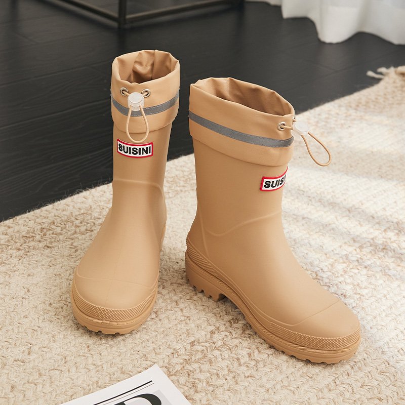 Wholesale 2024 Comfortable Gumboots Shoes for Girls Waterproof Outdoor short Rubber Boots for Work in Winter Summer Autumn