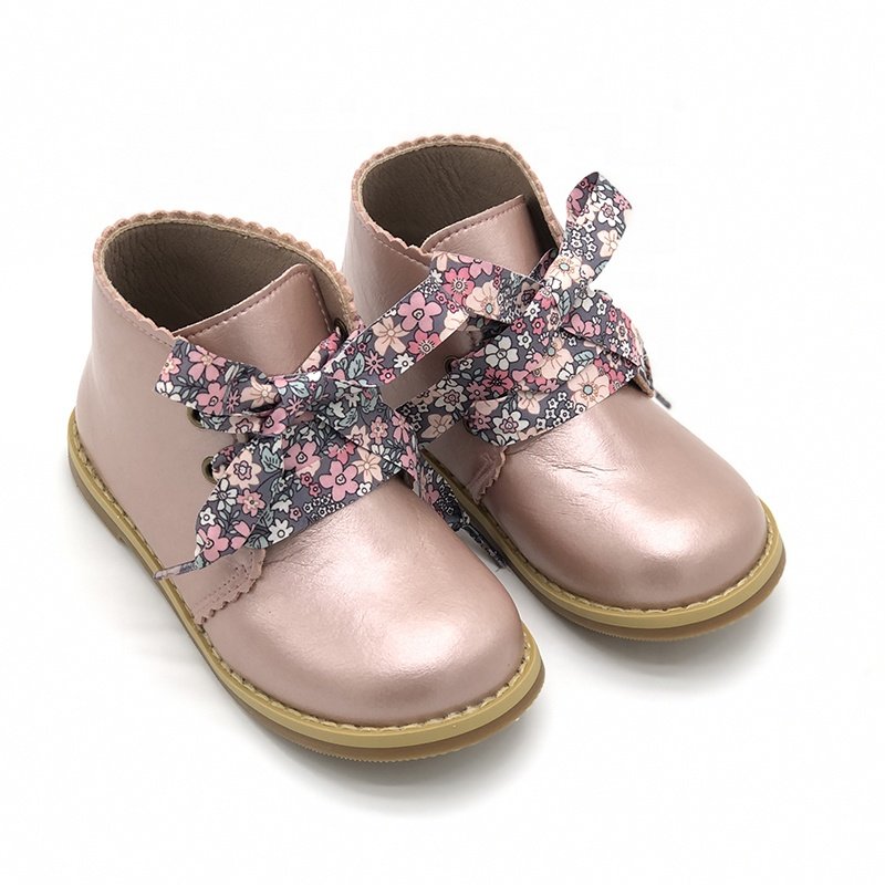 Vintage Brown Oil Wax Leather Floral Laces Unique Design oxford leather kids boots