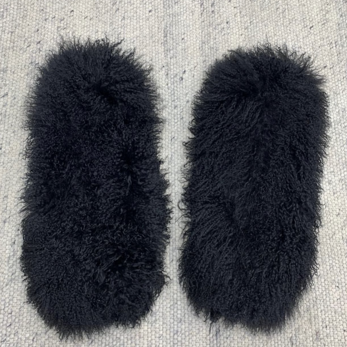 Knee Length Women Popular Fashion Design Furry Mongolian Fur Leg Warmers High Quality Ready to Ship Leg Warmers For Boots