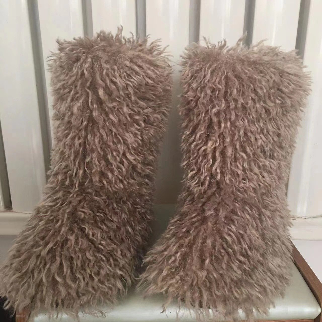 2024 New Fashion Warm Faux Fur Adults and Kids Snow Boots Mongolian Fur Mid-Boots Parent-child Winter Shoes