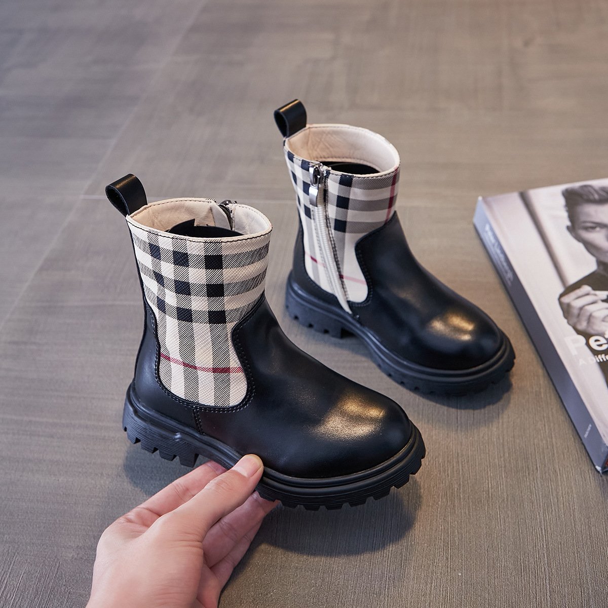 Fashion Non Slip Soft Soled Thick Bottom Winter New Leather Casual Round Toe Luxury Chunky Heels Footwear Children's Boots