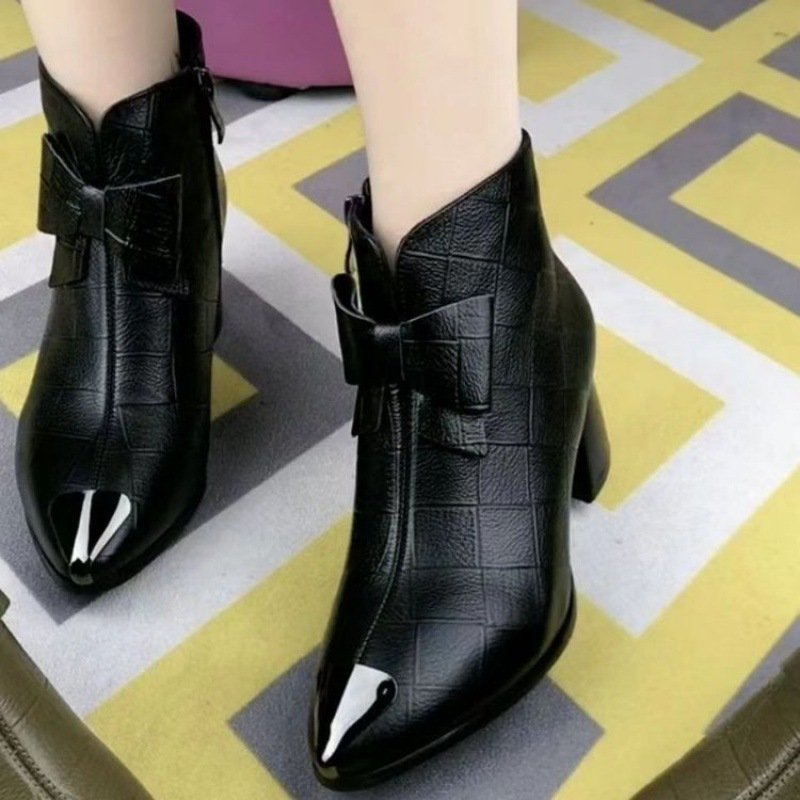 Xuanhui Fashion Buckle Strap Pu Leather Comfortable Ladies Shoes Thick Sole black high heel Ankle Boots For Women