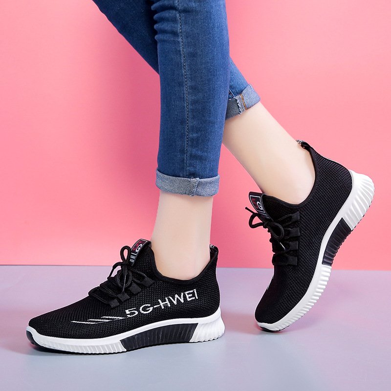 Shoes women 2023 new old cloth shoes women breathable flying woven sports fashion ladies shoes casual running