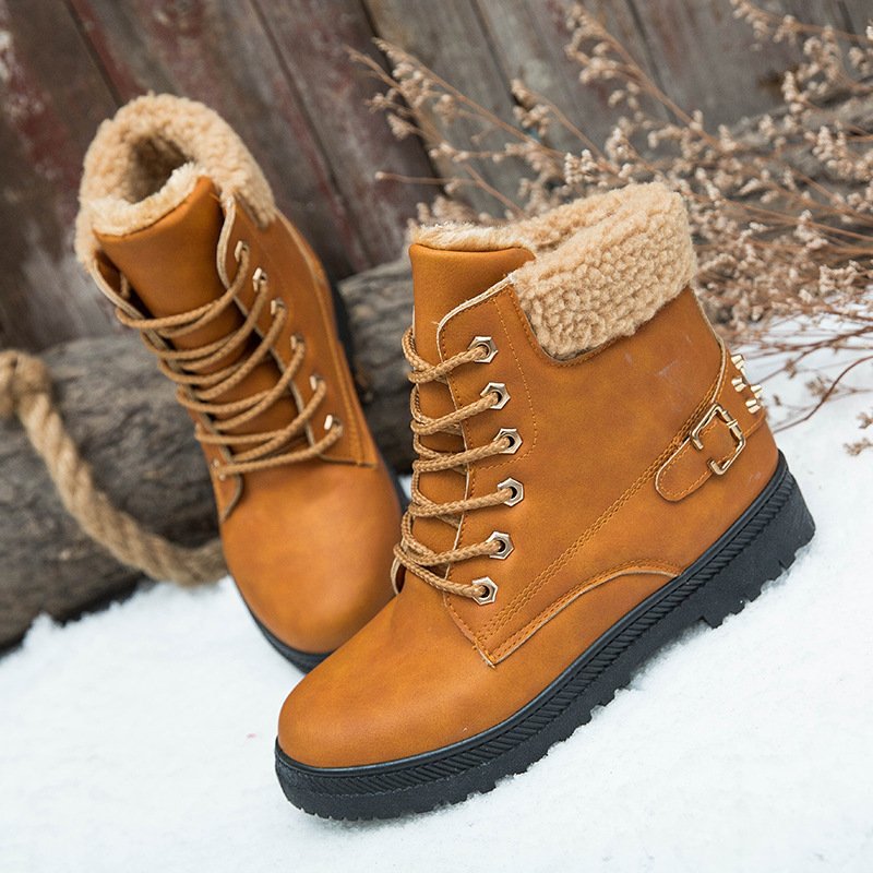 Fashion Trend Thick Plush Women's Snow Boots Shoes Winter New Warm Lardies Rivets Short Snow Boots