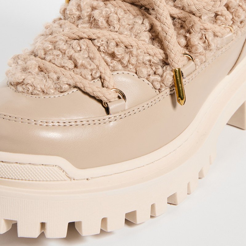 2024 Custom Logo Winter Boots Girls Fashion Women's Thick Sole Sheep Skin Platform Fur Boots Warm Ankle Height Snow Boots PU