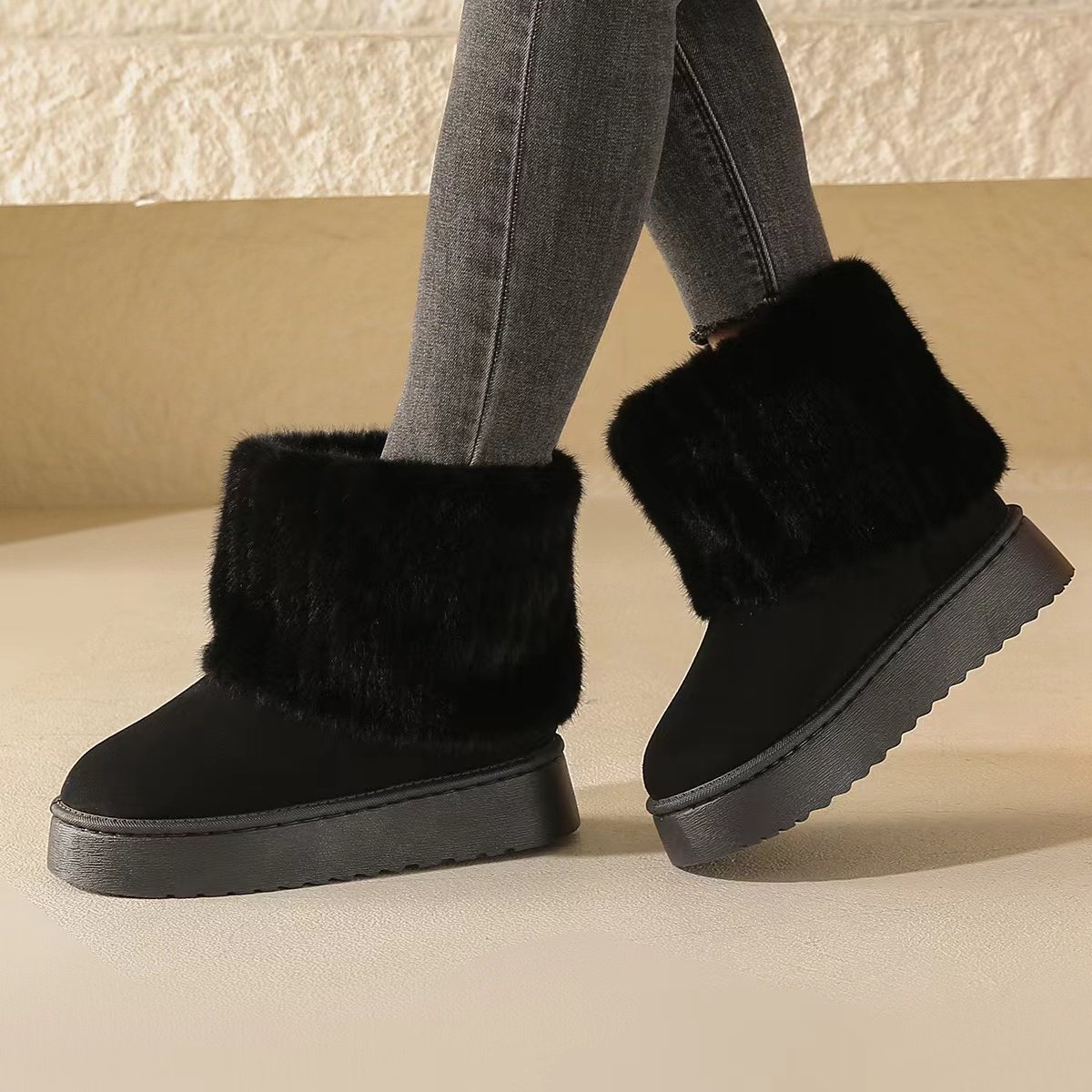 2024 Winter New Large Size Thick Sole Snow Boots Women's Sleeves with Velvet and Warm Mid Sleeve Flipped Edge Plush Cotton Shoes