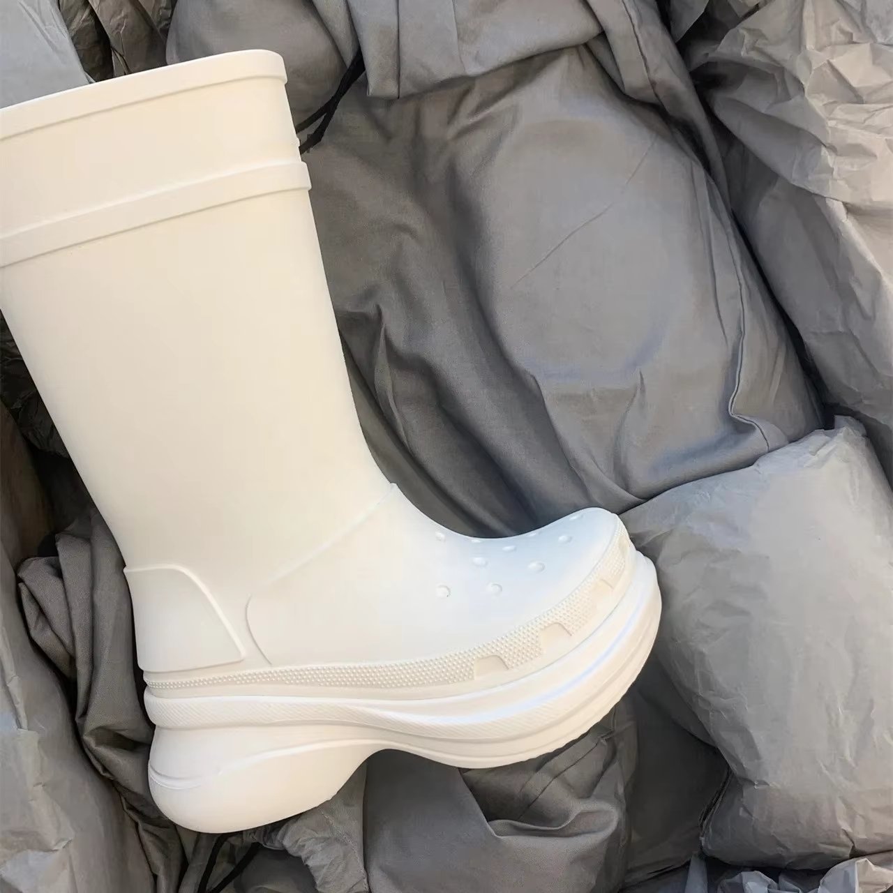 Autumn and winter New Size 35-42 Fashion Designer Luxury Women's Rubber Upper Cotton Lining 5.5cm Knee Boot Rain Boots