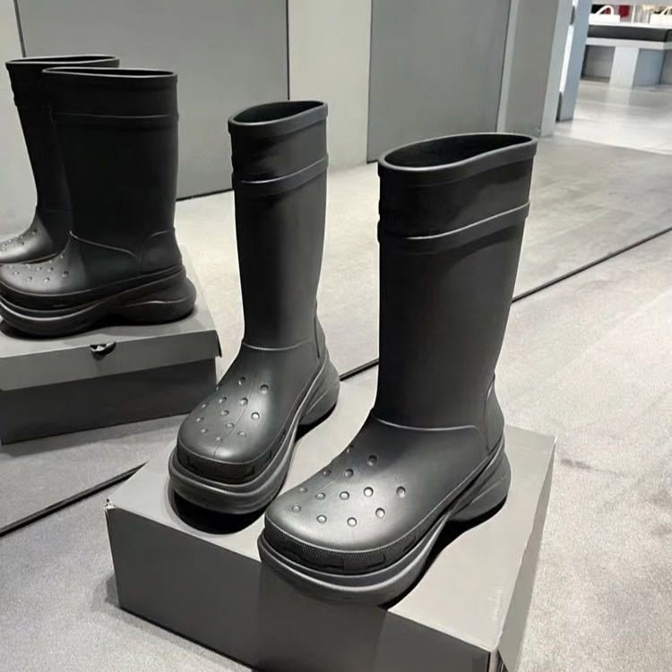 Autumn and winter New Size 35-42 Fashion Designer Luxury Women's Rubber Upper Cotton Lining 5.5cm Knee Boot Rain Boots