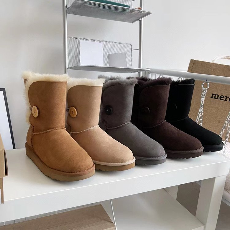 Custom Women's Classic Outdoor Mid-Calf Cow Suede Sheepskin Fur Winter Warm Snow Boots for Women