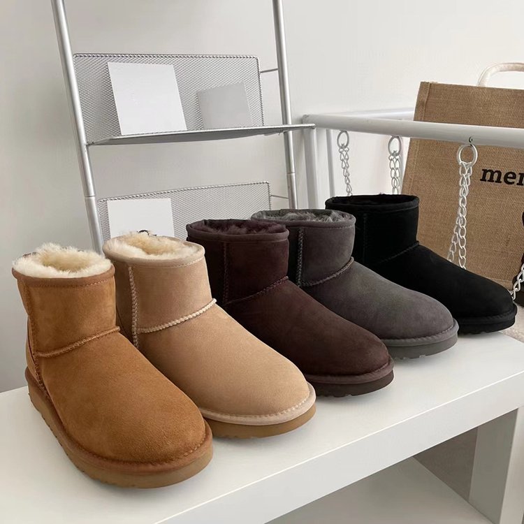 Custom Women's Classic Outdoor Mid-Calf Cow Suede Sheepskin Fur Winter Warm Snow Boots for Women