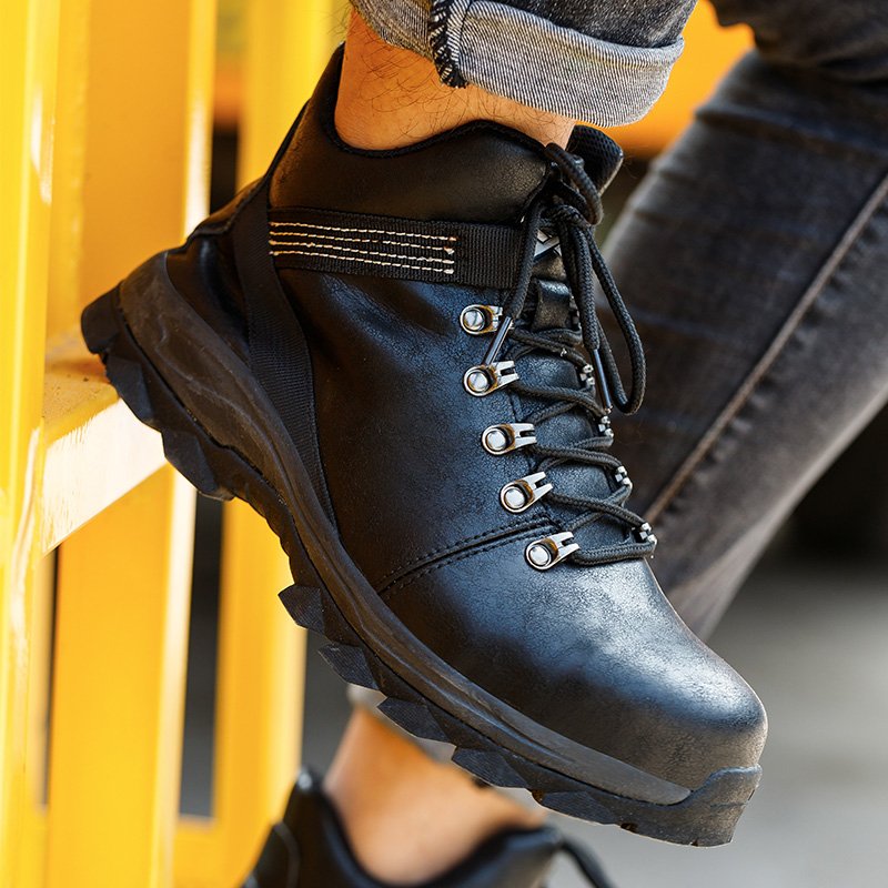 Fashionable motorcycle boots industrial protective miner work shoes high cut black steel toe casual safety boots for men