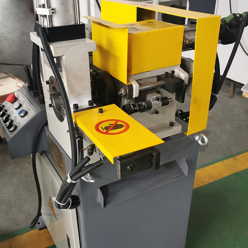 Chinese Factory Automatic Metal Steel Pipe Rod Flat Bar Tube End Pneumatic Chamfering Machine