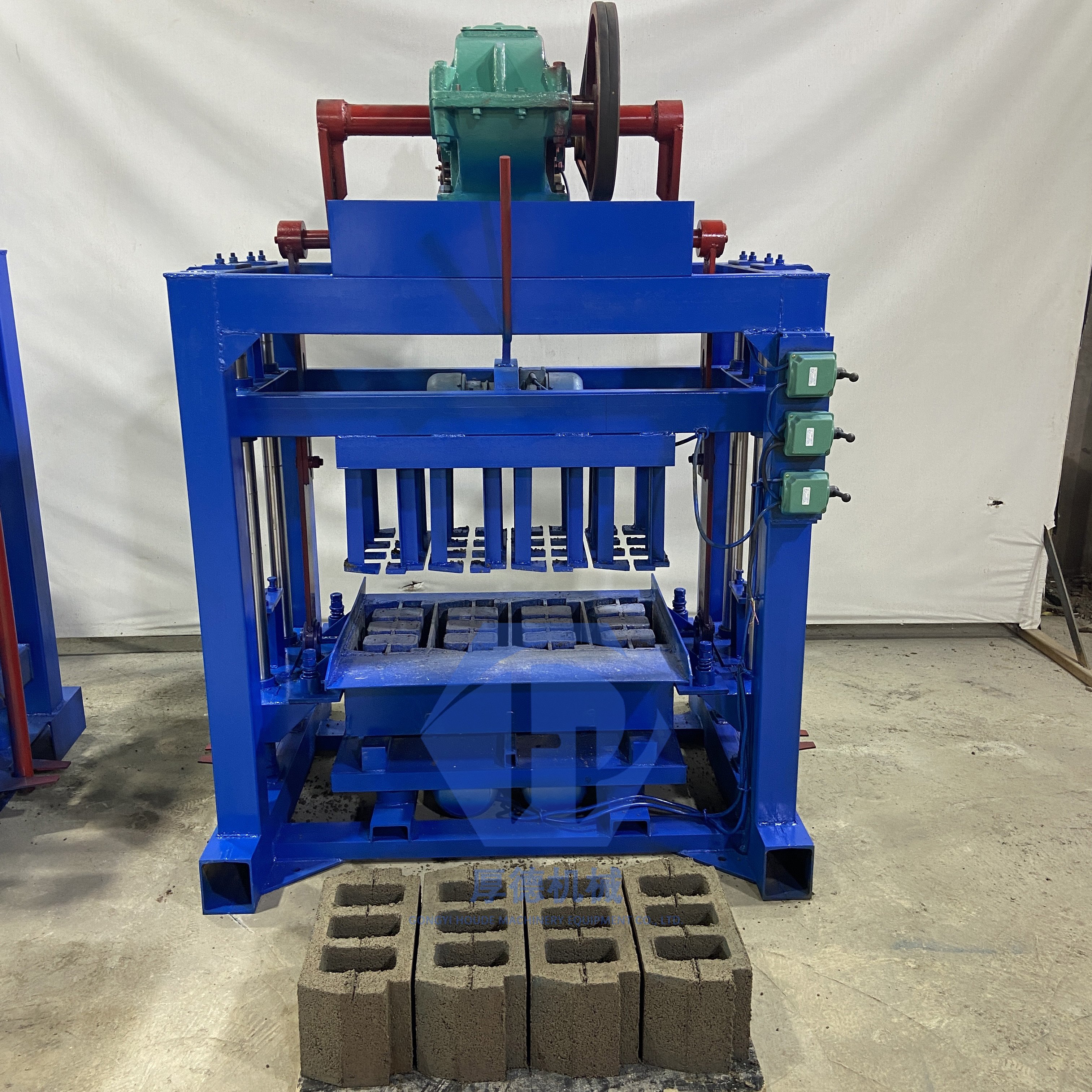 Widely Used Semi Automatic 4-40 Soil Block Brick Production Line Fly Ash Concrete Block Machine Big Red Brick Machine Line