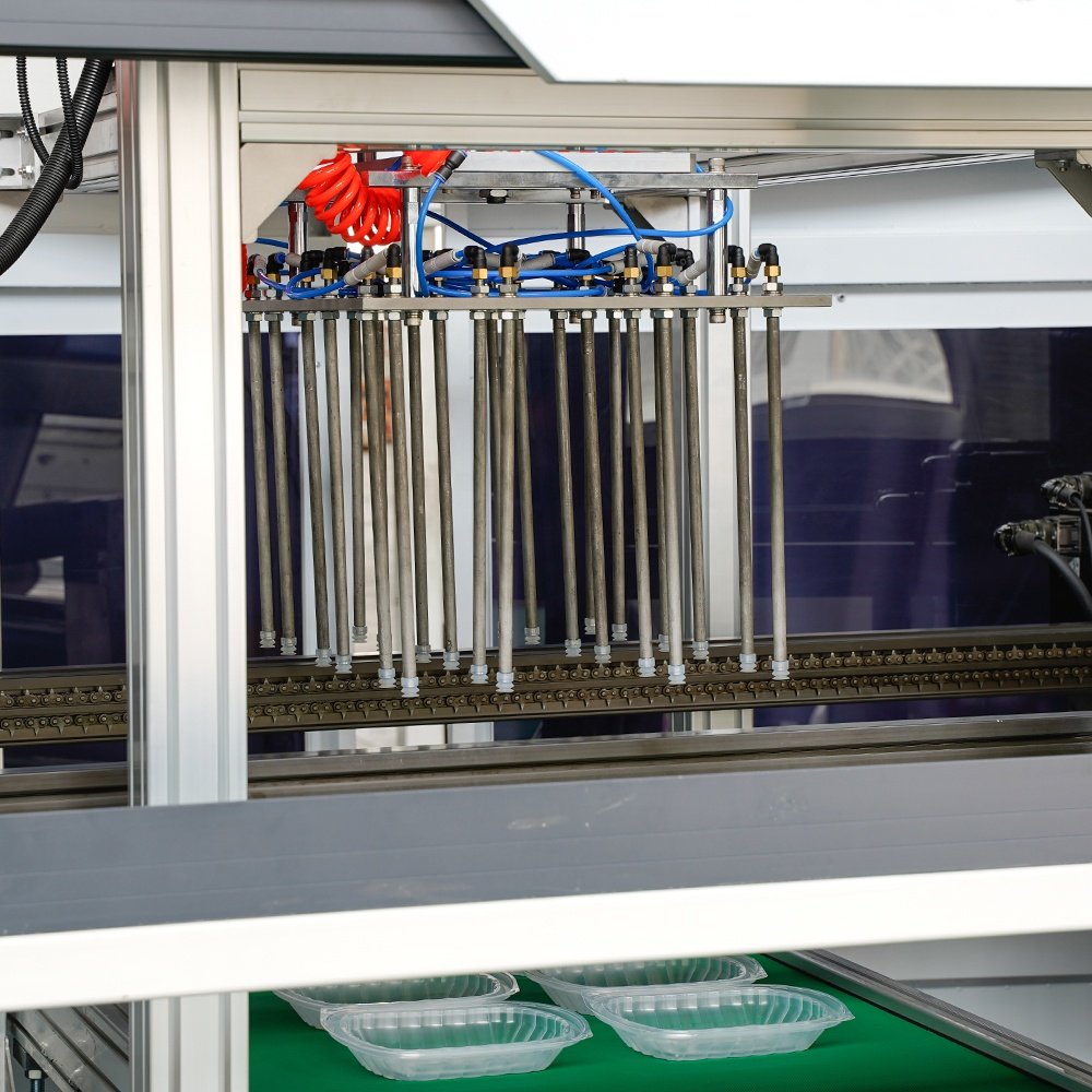 Fully Automatic Four Stations Disposable Food Lunch Box Plastic Container Making Machine Equipment Production Line