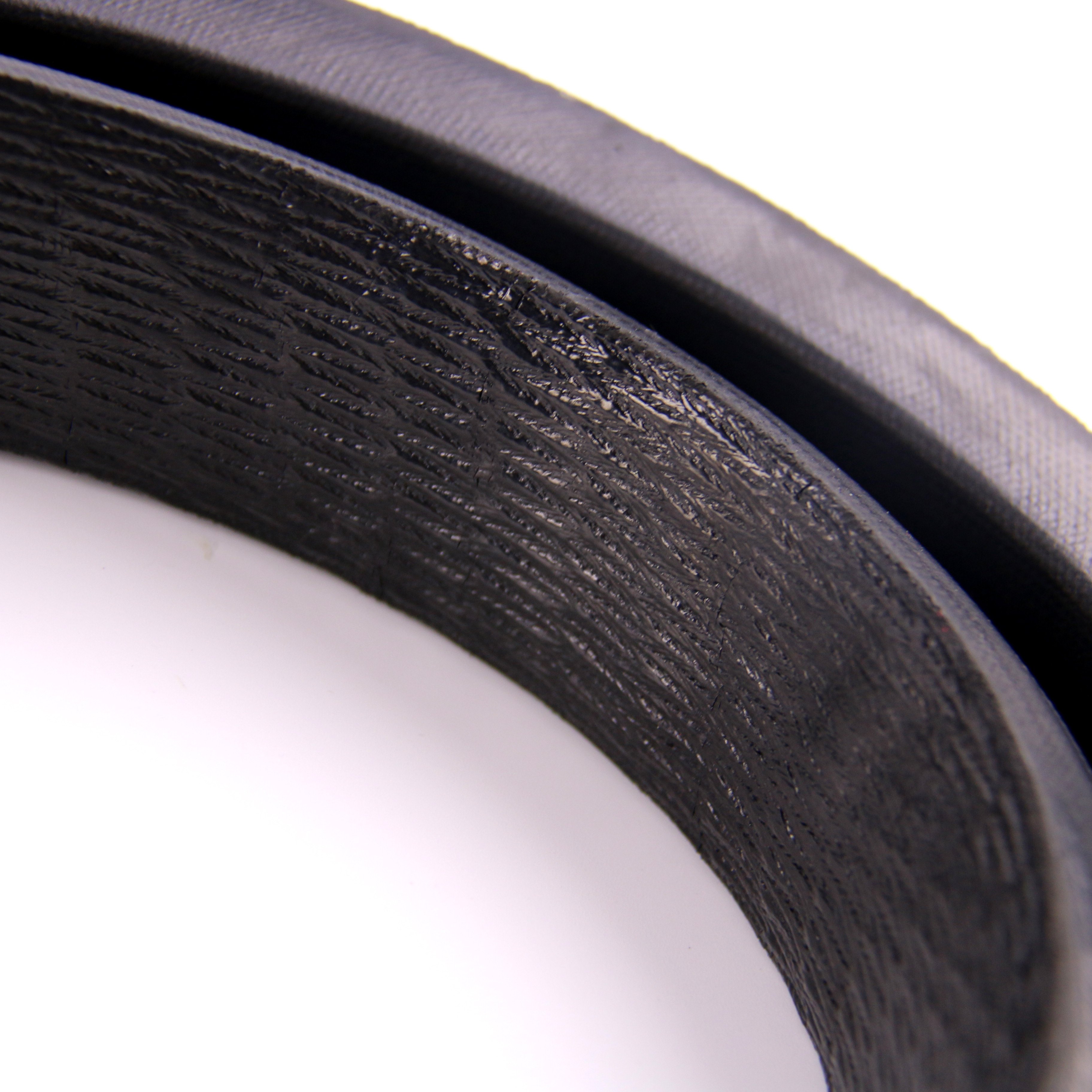 Specialized belts for agricultural machines