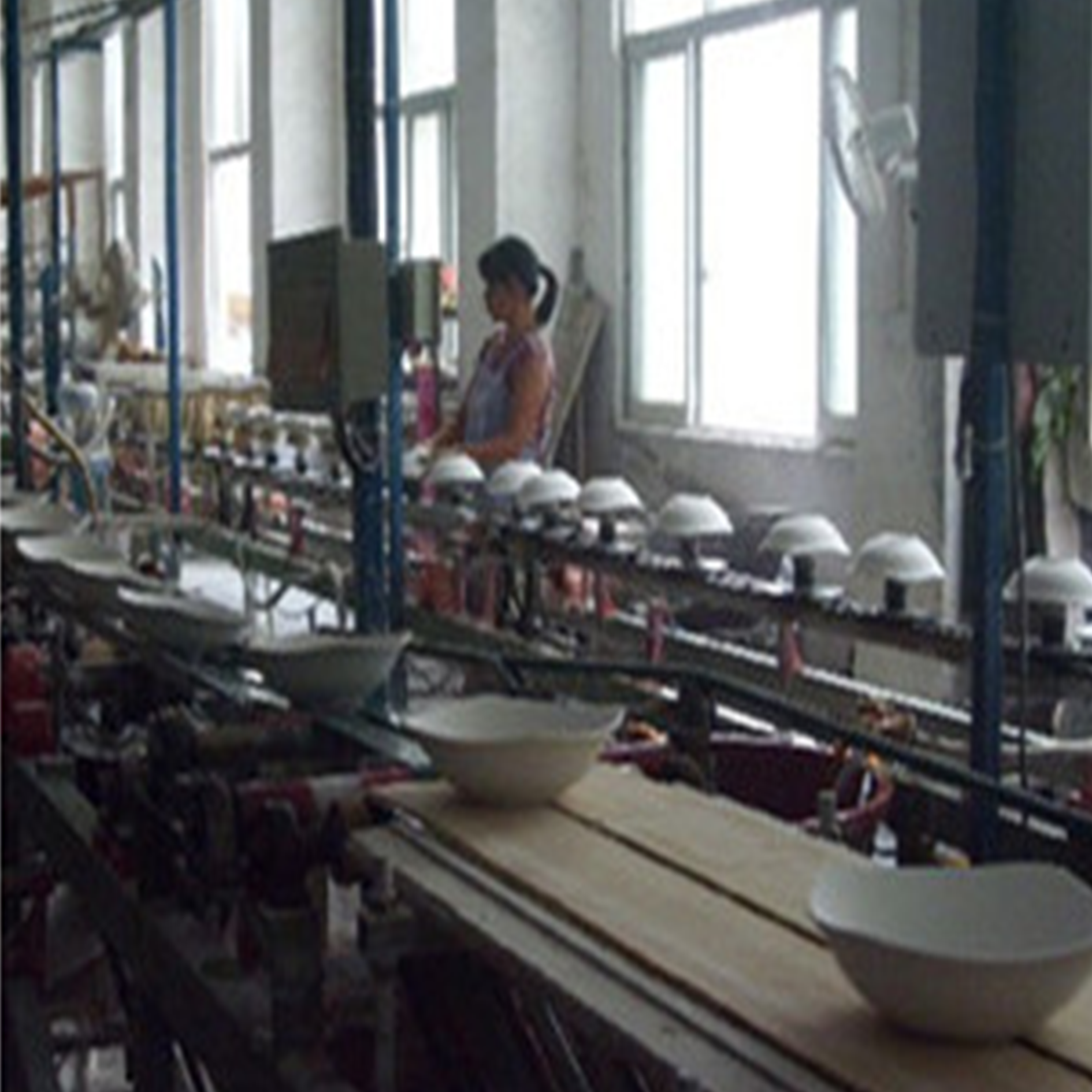 Multi-stations Automatic Ceramic Glaze Machine Plate Saucer Glazing Machine Production Line