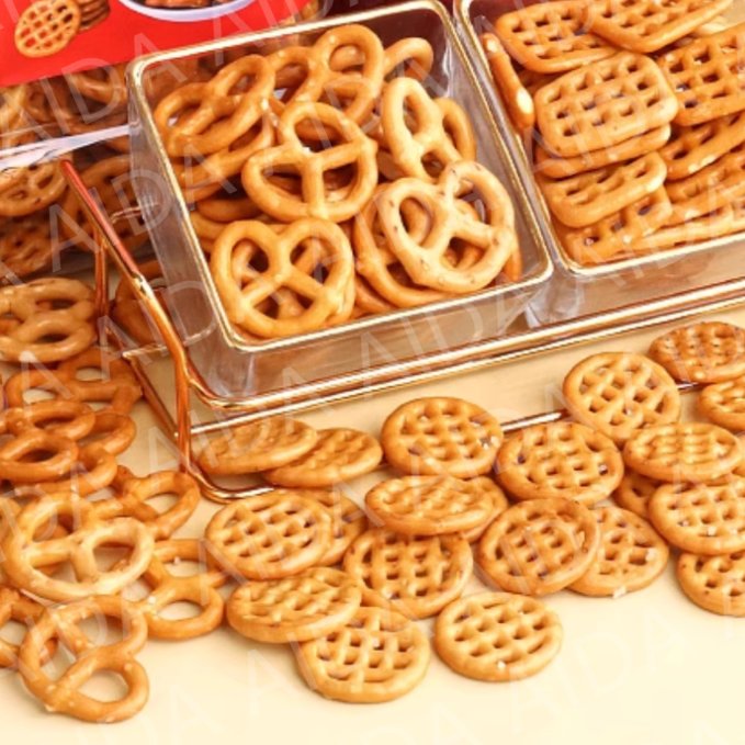 Automatic Pretzel Production Line Crisp Cookie Production Line Biscuit Making Machine for Sale