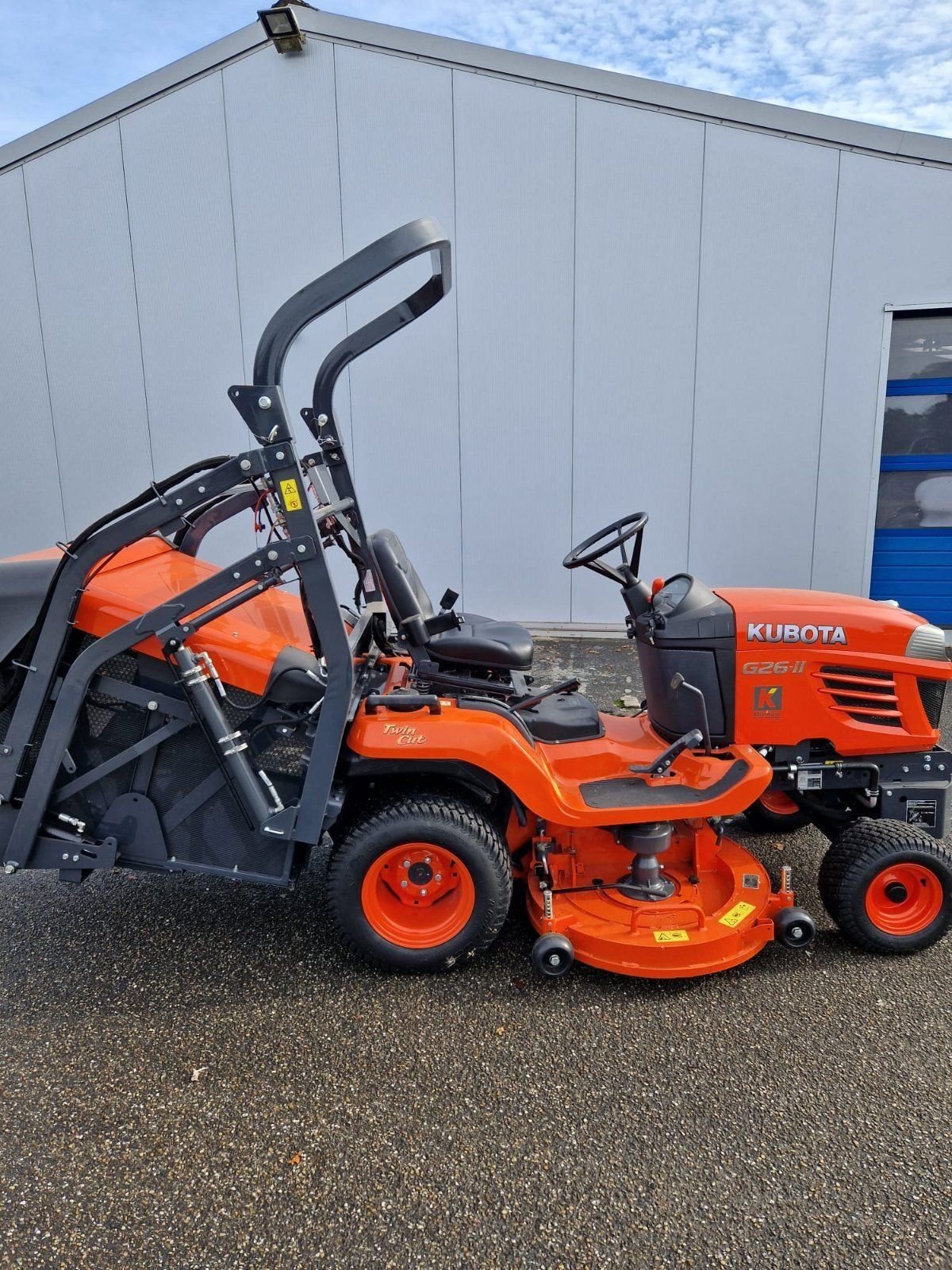 Mini Garden tractor kubota G261 25Horsepower for Sale Riding Tractor Smart Diesel Lawn Mower