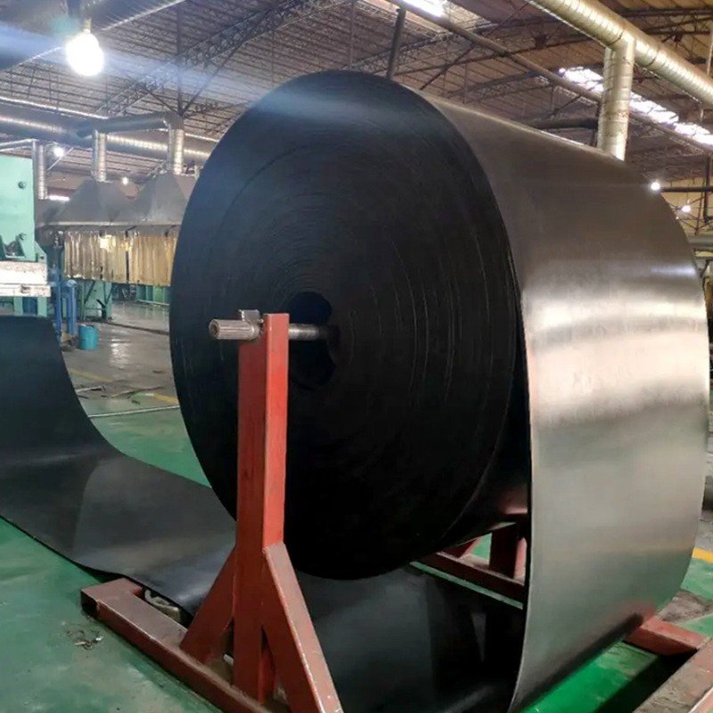 Rubber conveyor belt