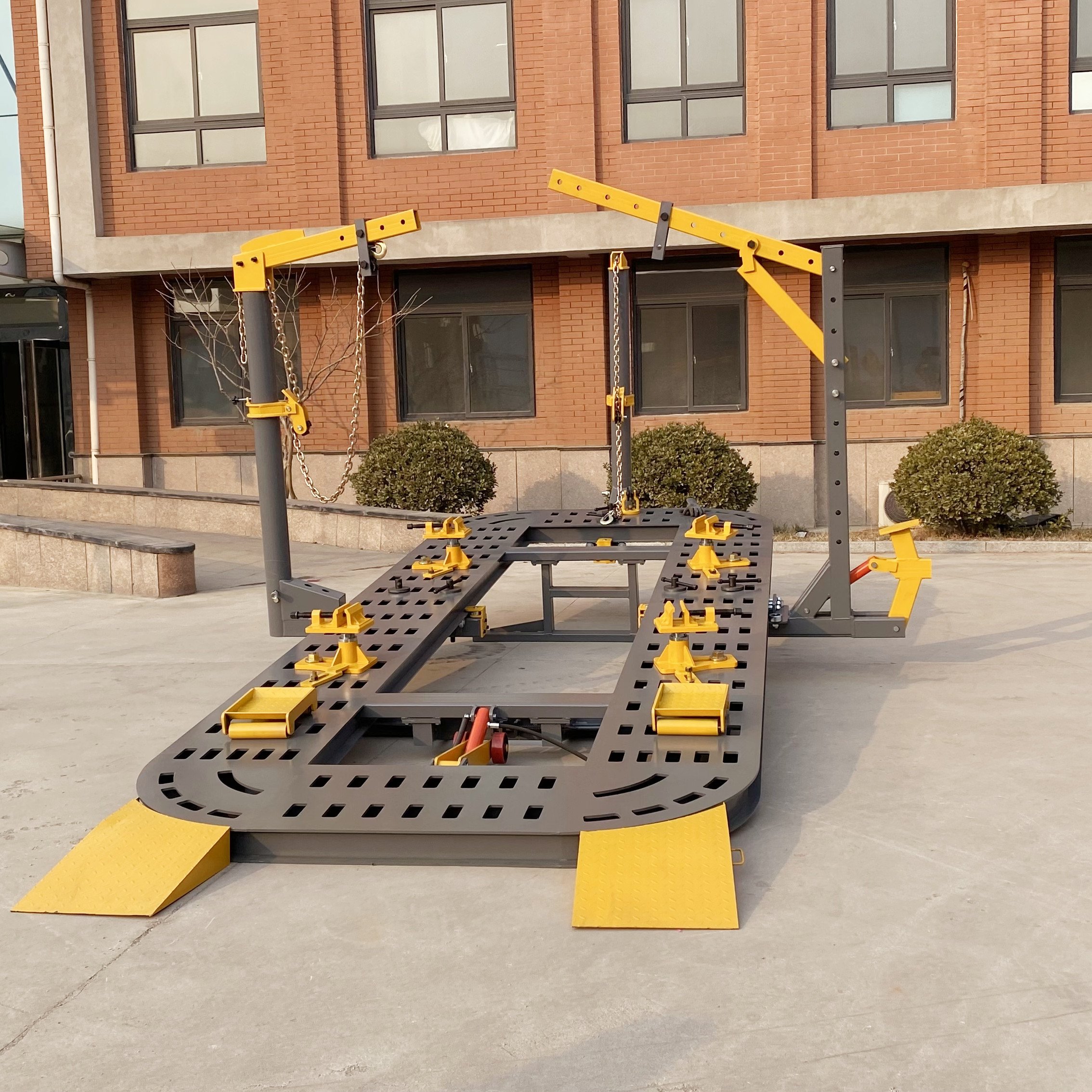 Professional Manufacturer Good Quality Car Chassis Collision Repair and Car Frame Machine Dent Puller Auto Body Frame Machine