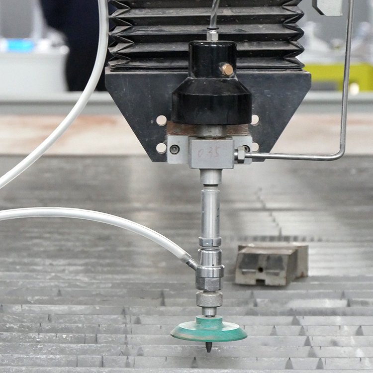 China Supplier Forplus Top Quality Automatic Accurate Waterjet Line Cnc Waterjet Cutter for Tiles Metal Marble Glass